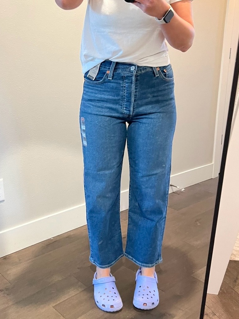 Levi’s High-Rise Straight Ankle